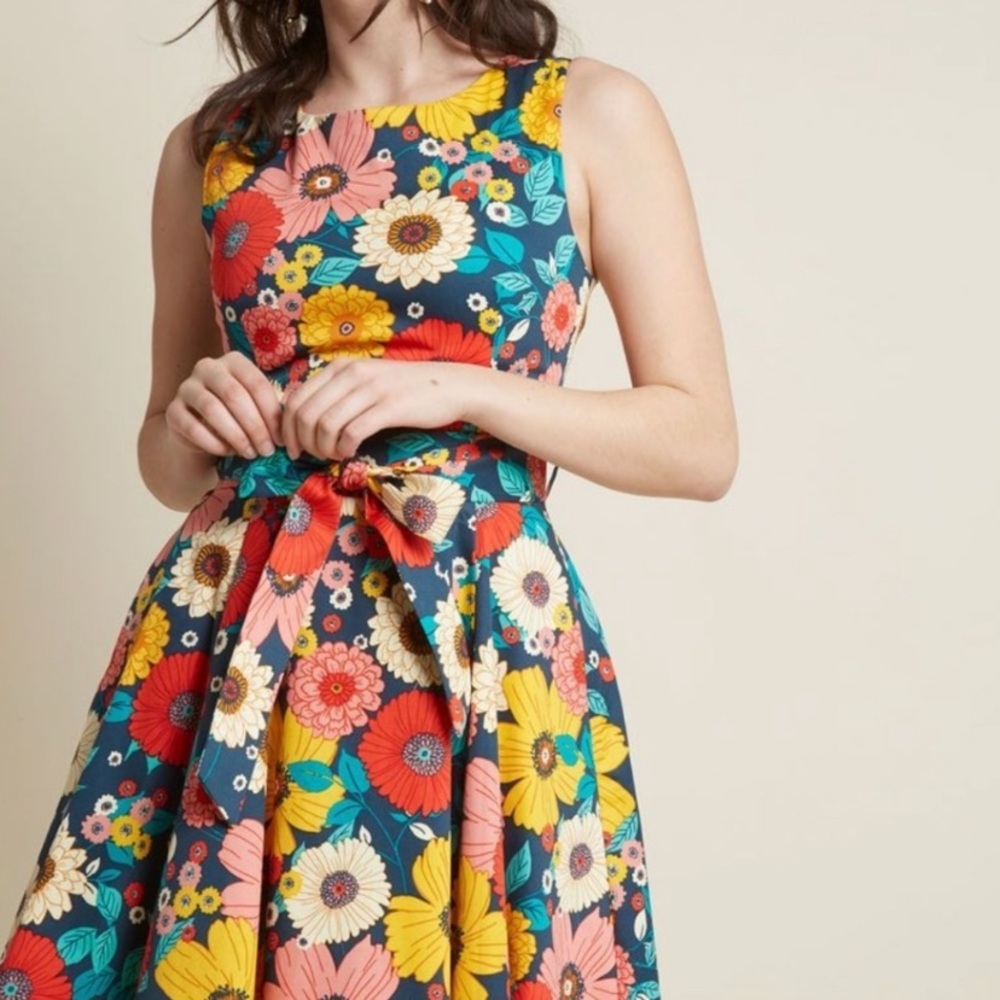 ModCloth Floral Dress size L